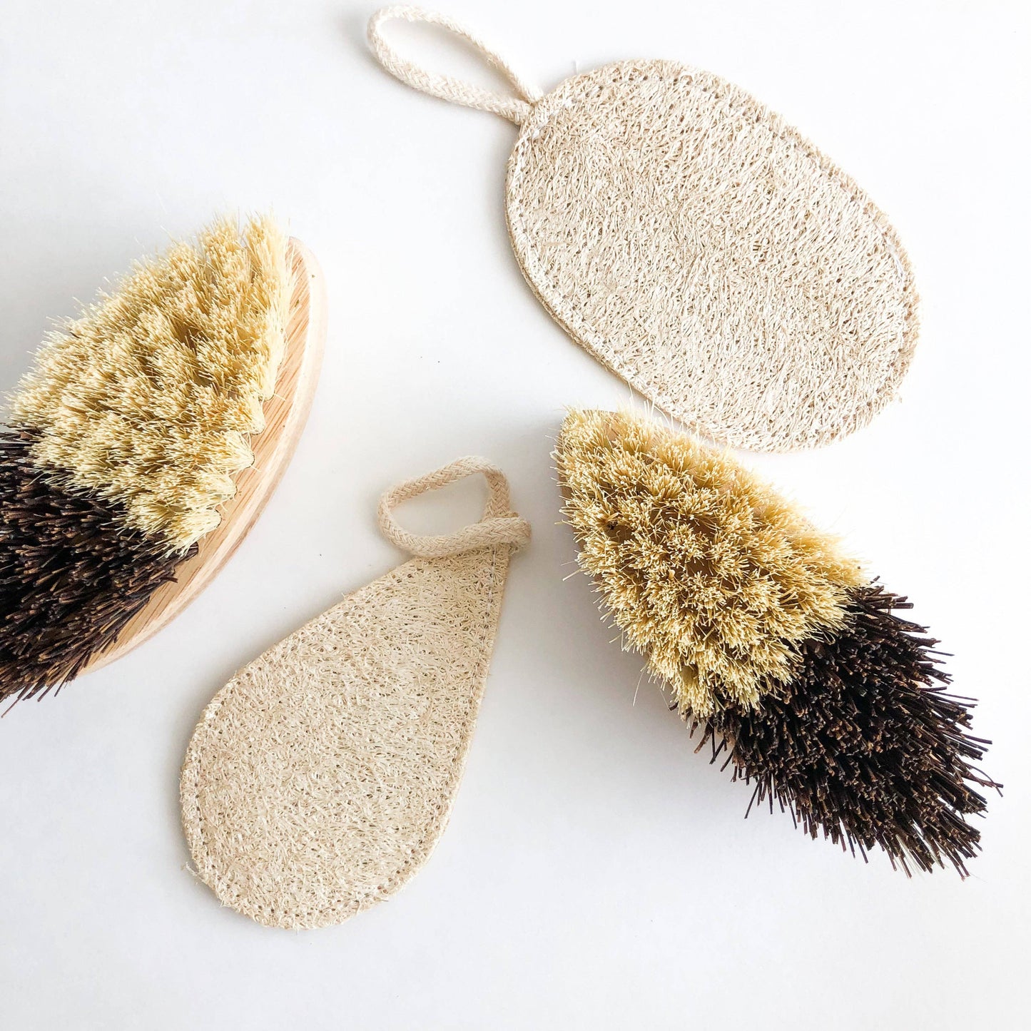 Bamboo Vegetable Brush | Sisal + Palm Bristles